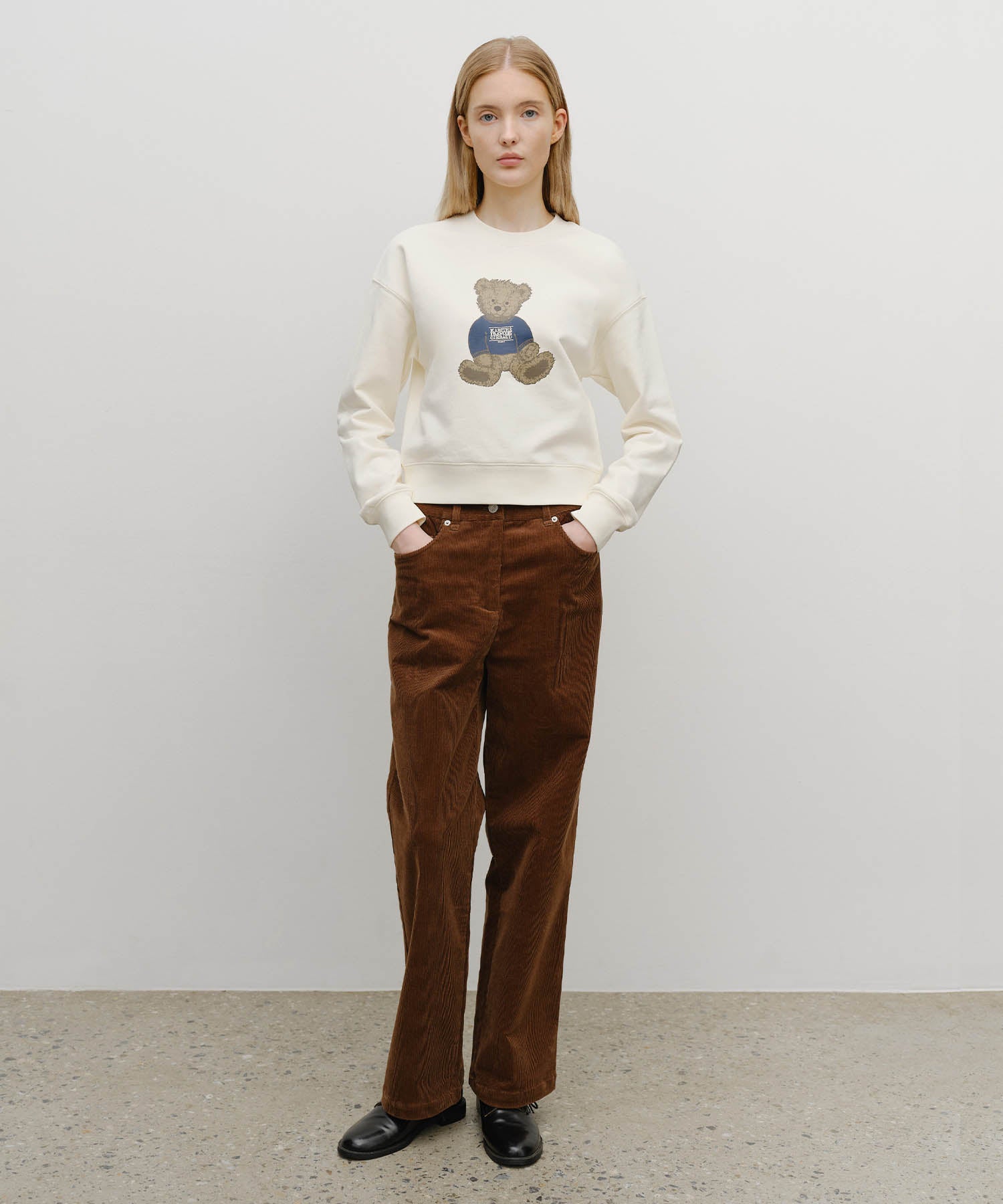 Marithé François Girbaud - W Doodle Bear Crop Sweatshirt