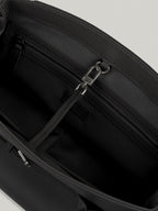 FOLNUA Havi Bag Black hardware detail