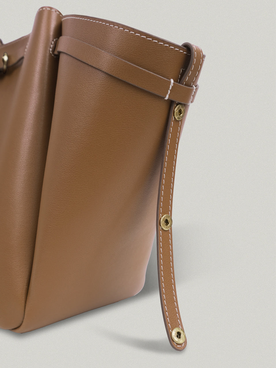 FOLNUA Mini Anthos Bag Almond - Stitch - flat lay