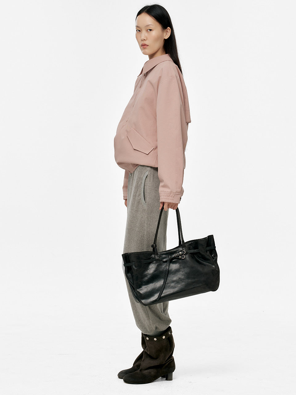 MARGESHERWOOD Grandma Used Bag Large - Black Pull-up Leather