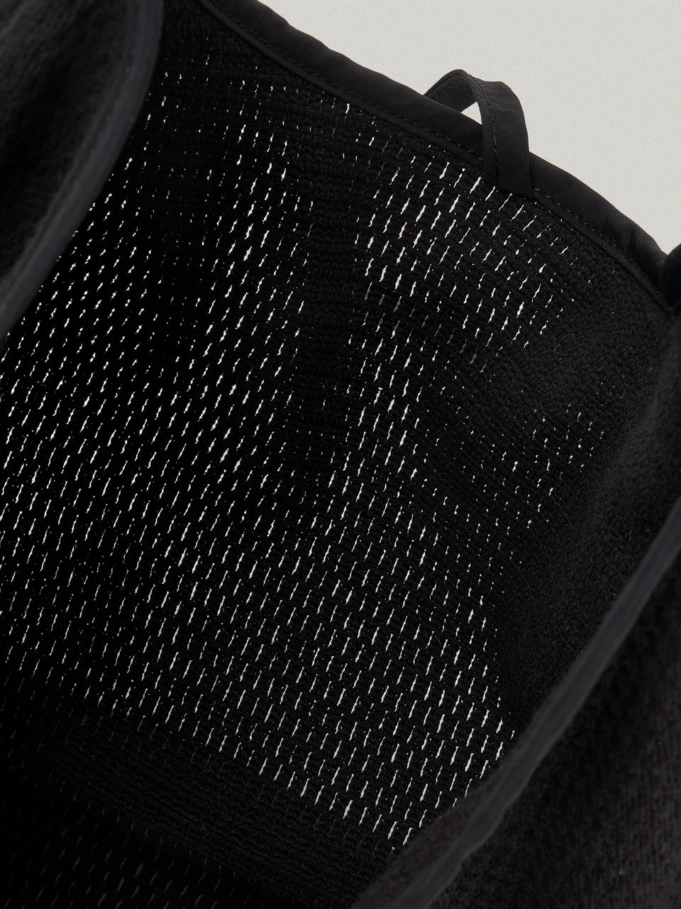 FOLNUA Leger Mesh Eco Bag Black detail