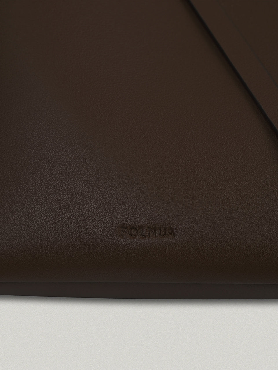 FOLNUA Mini Anthos Bag Cocoa - Stitch - colour detail
