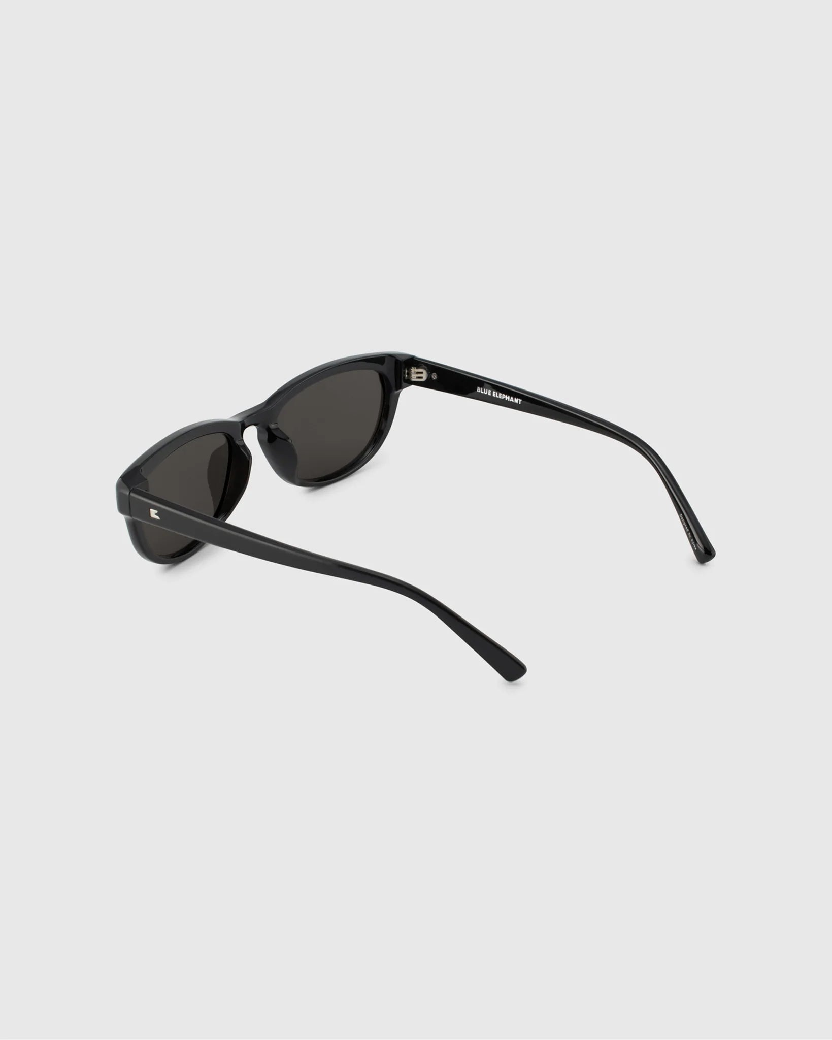 Blue Elephant HOEN Sunglasses (혼) - Black