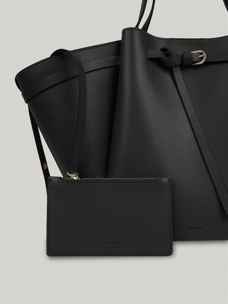 FOLNUA Mini Anthos Bag Black - styled shot