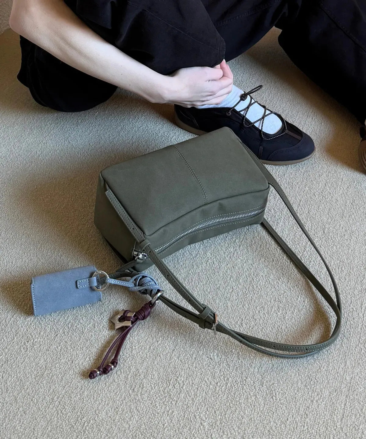 FINDKAPOOR Mono Bag 24 Suede