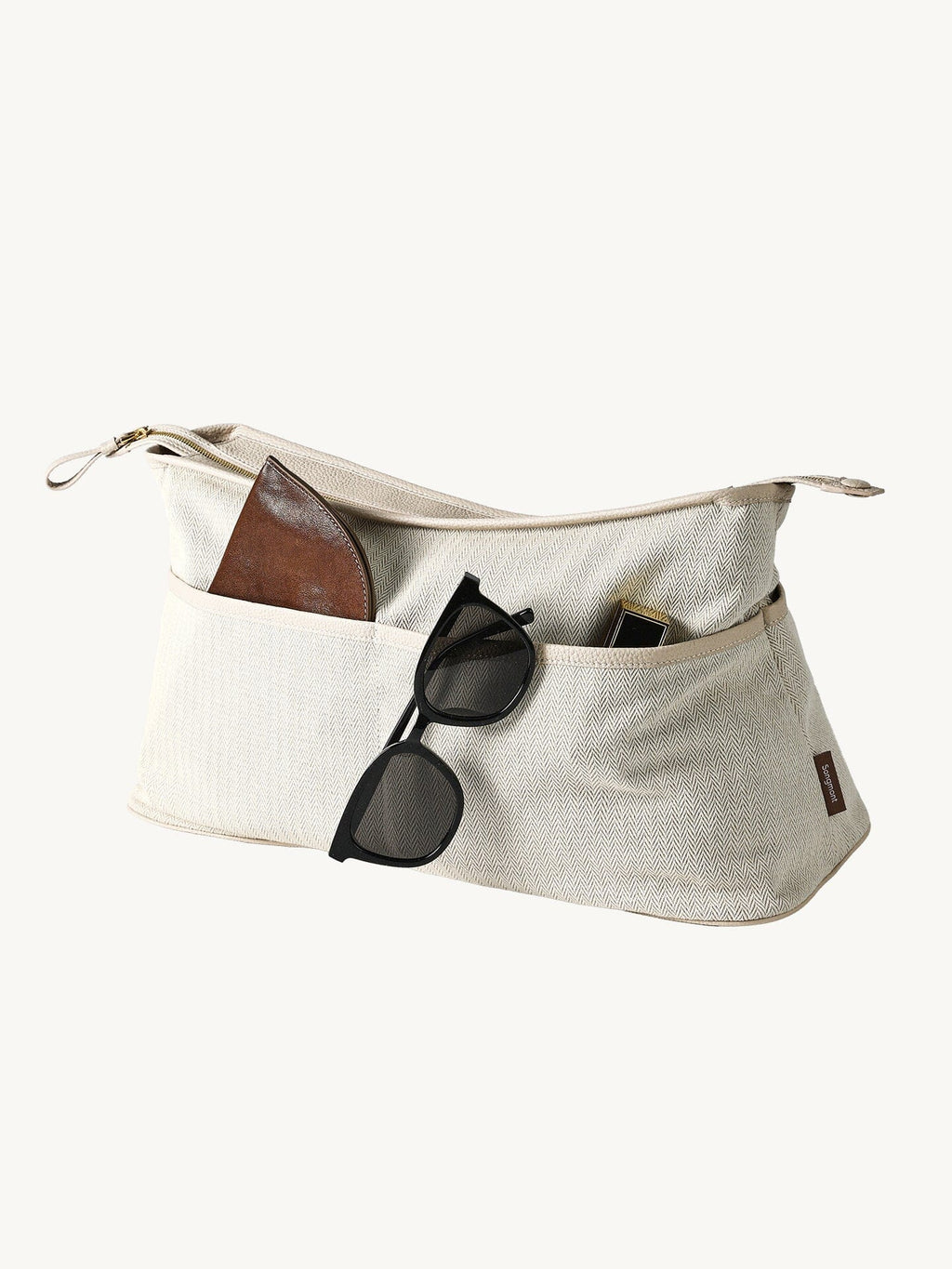 Songmont Large Yore Tote Bag Onyx - inner pouch with sunglasses in the front pocket