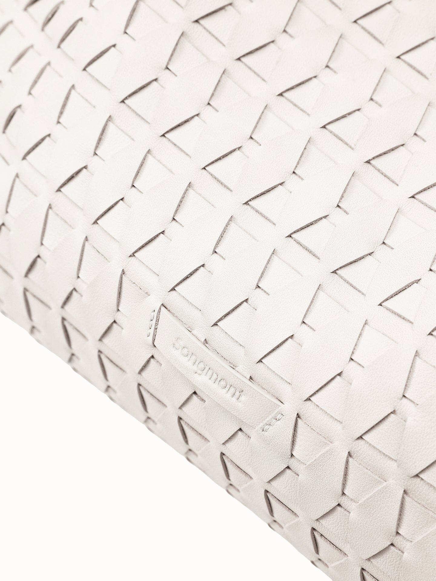 Songmont Small Gather Lattice Bag Cloud hardware detail