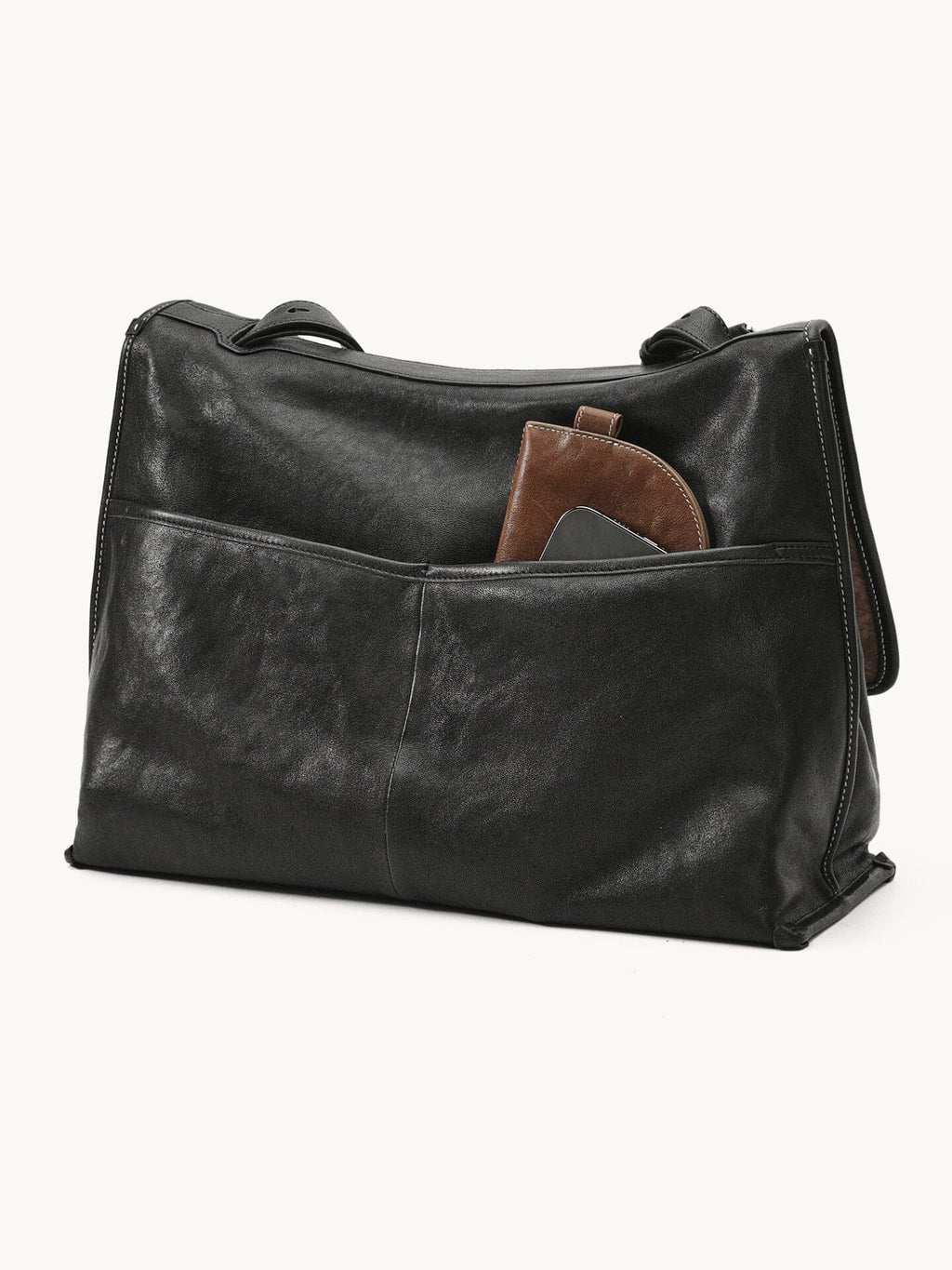 Songmont Medium Shan Messenger Bag Onyx - back view with exterior pocket