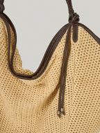 FOLNUA Aria Bag Beige Lapia worn shoulder carry