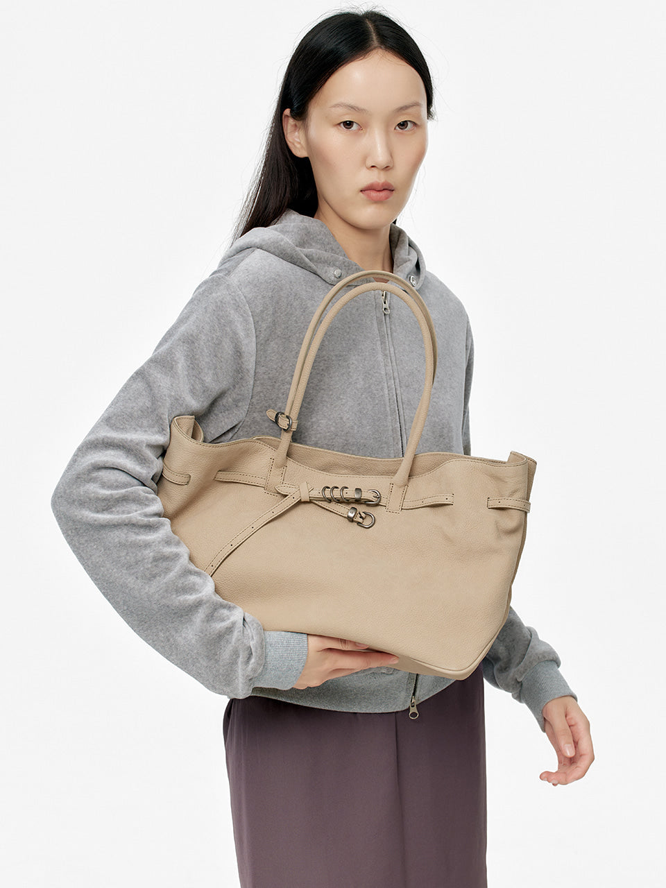 MARGESHERWOOD Grandma Used Bag Large - Nude Nubuck