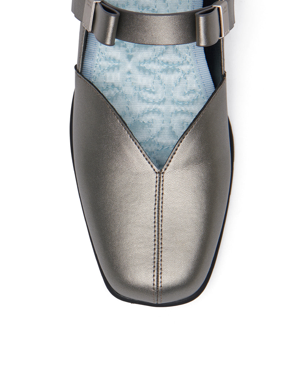 Rockfish Weatherwear X MINJUKIM Bliss Ribbon Sneakers Charcoal, square toe detail