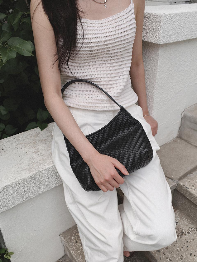 MONOROW Vena Bag Black woven leather shoulder carry