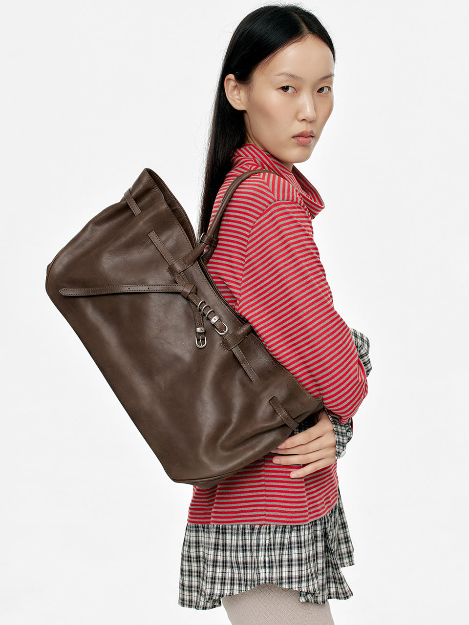 MARGESHERWOOD Grandma Used Bag Large - Washed Brown Pull-up Leather
