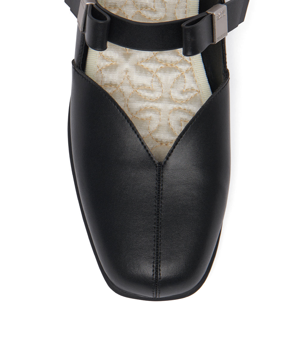 Rockfish Weatherwear X MINJUKIM Bliss Ribbon Sneakers Black, square toe detail