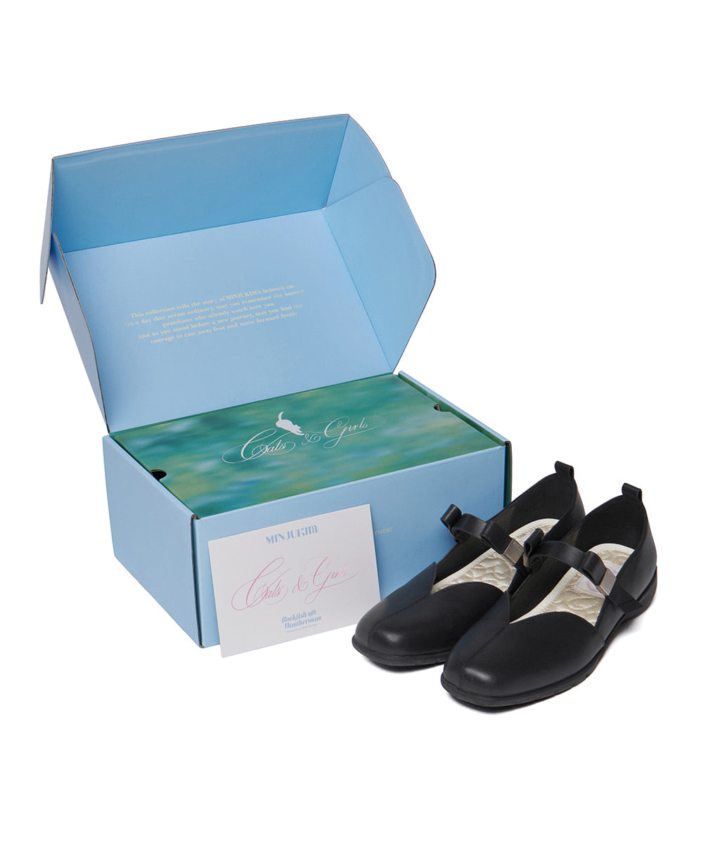 Rockfish Weatherwear X MINJUKIM Bliss Ribbon Sneakers Black, shown with gift box