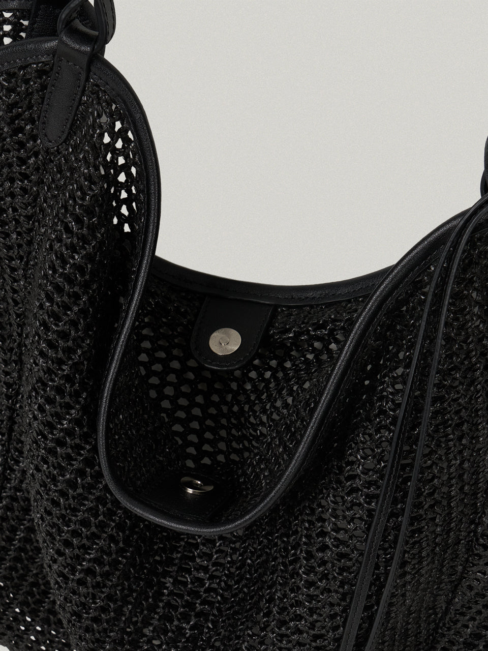 FOLNUA Aria Bag Black Lapia interior view