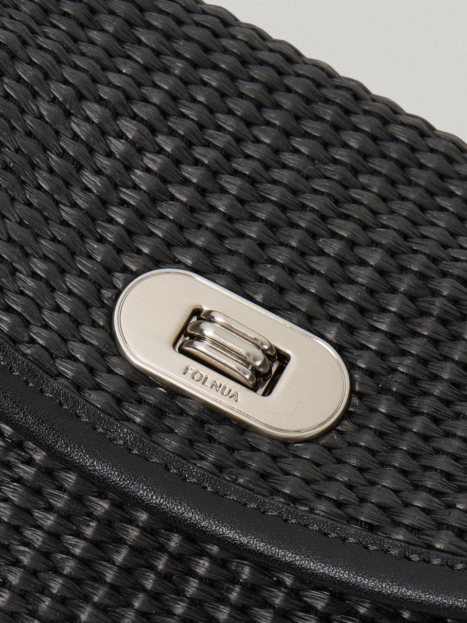 FOLNUA Dua Flap Bag Black Lapia detail view 5