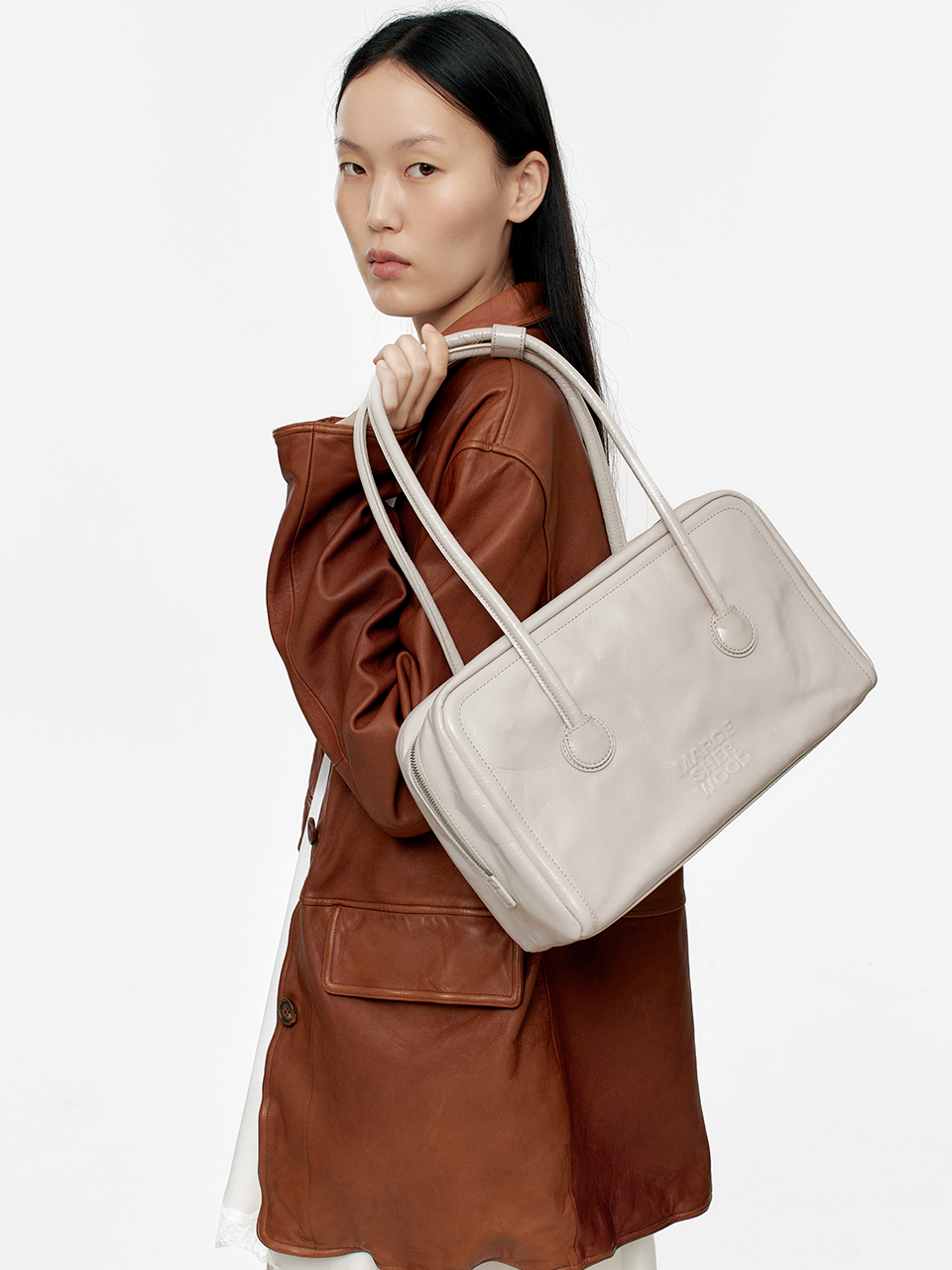 MARGESHERWOOD Soft Boston Bag - Light Grey Crinkle