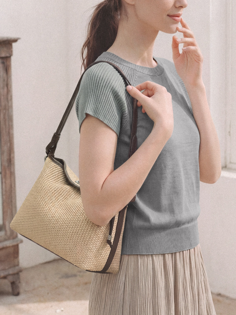 FOLNUA Dua Flap Bag Beige Lapia side angle
