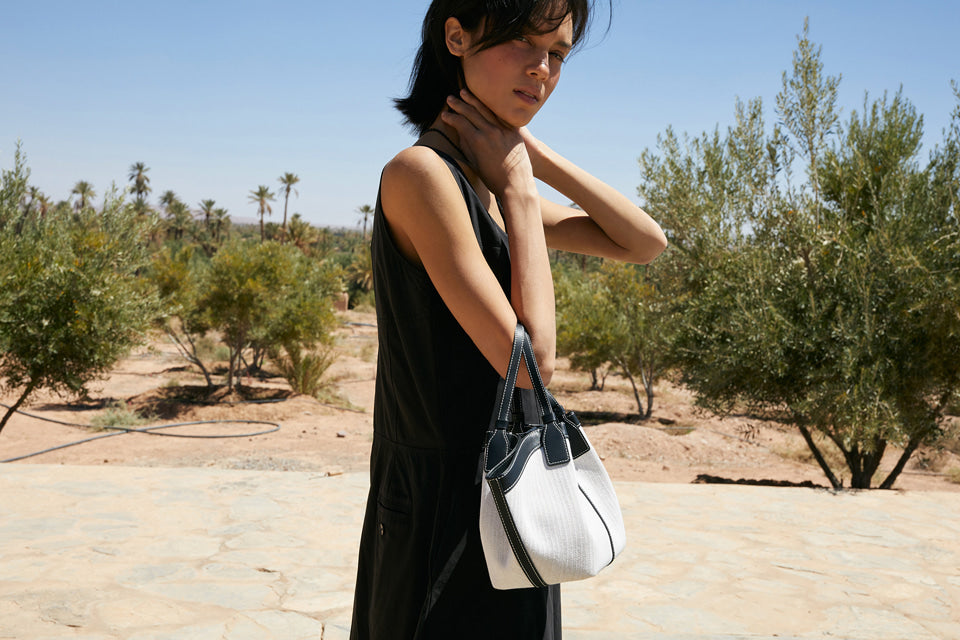 FOLNUA Mini Shell Bag - Black, Canvas