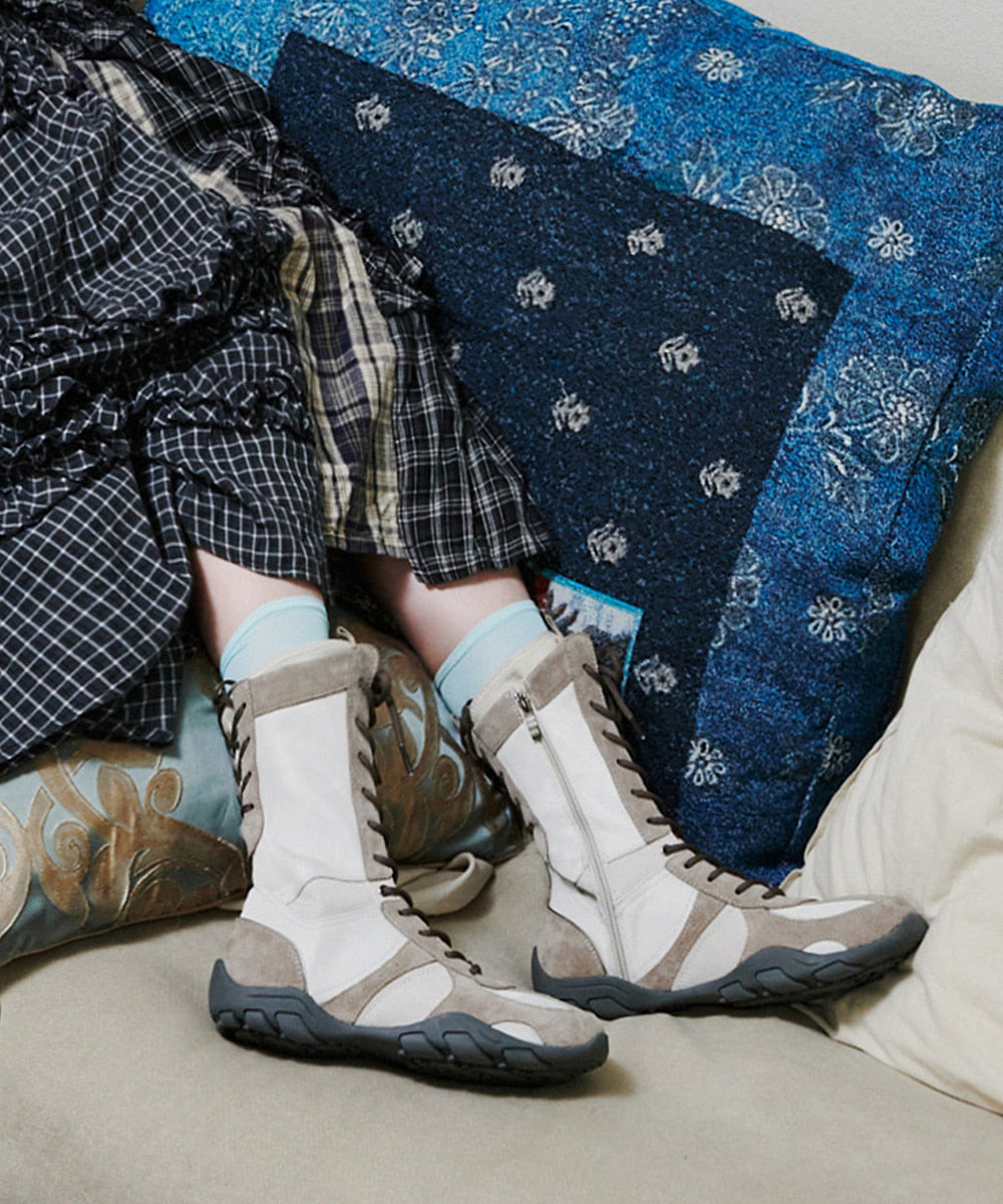 Rockfish Weatherwear NICOLE MIDDLE BOOTS Taupe on foot
