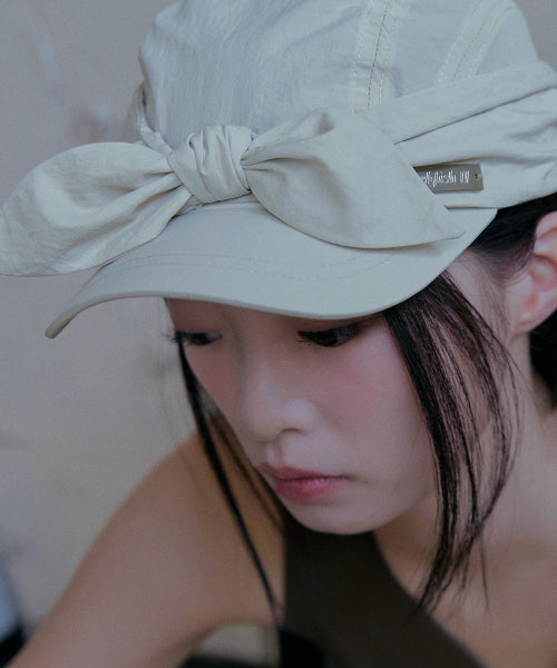 Rockfish Weatherwear KNOT CAP Light Grey worn close up