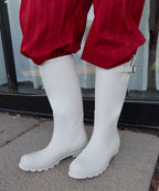 Rockfish Weatherwear ORIGINAL RAIN BOOTS LONG Ivory on model
