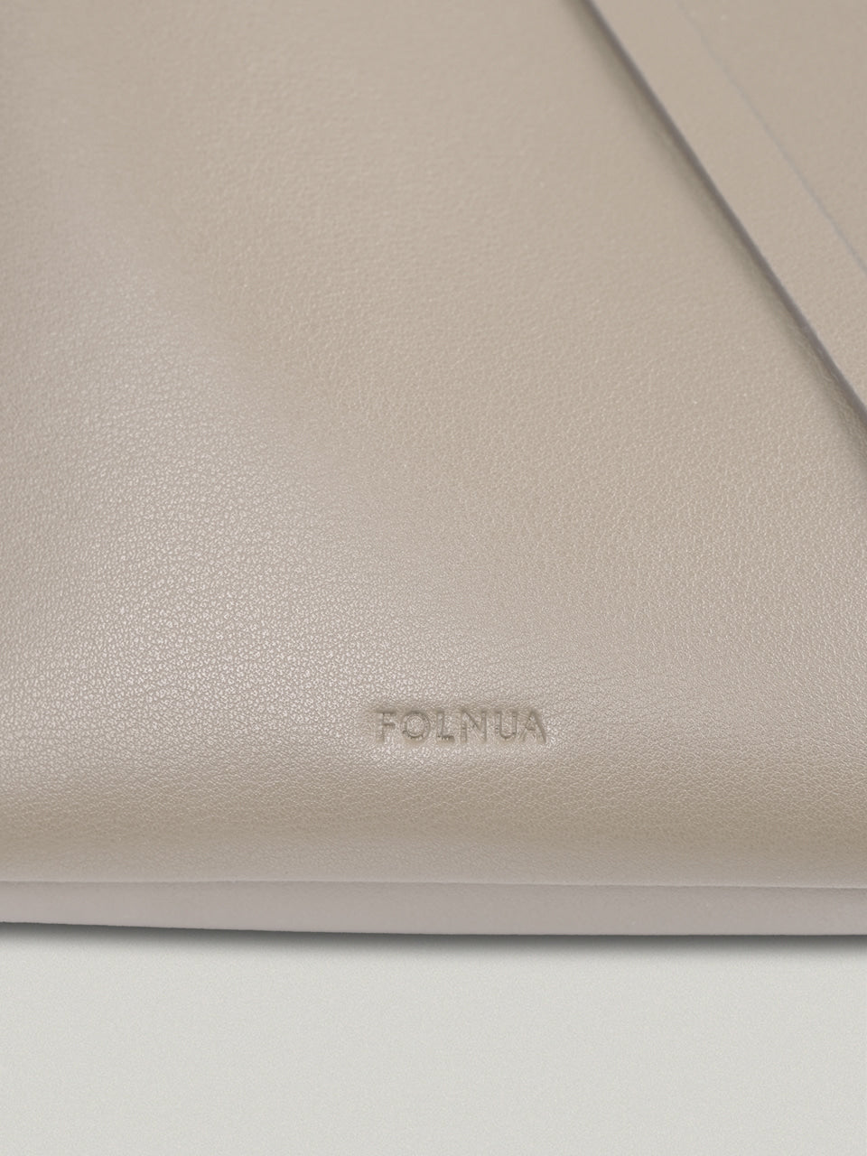 FOLNUA Mini Anthos Bag Linen - zipper pouch detail