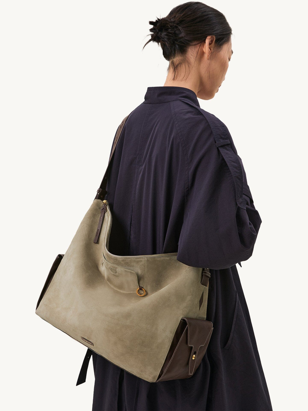 Songmont Extra Large Yore Hobo Bag Dune Suede - worn across the body, back view