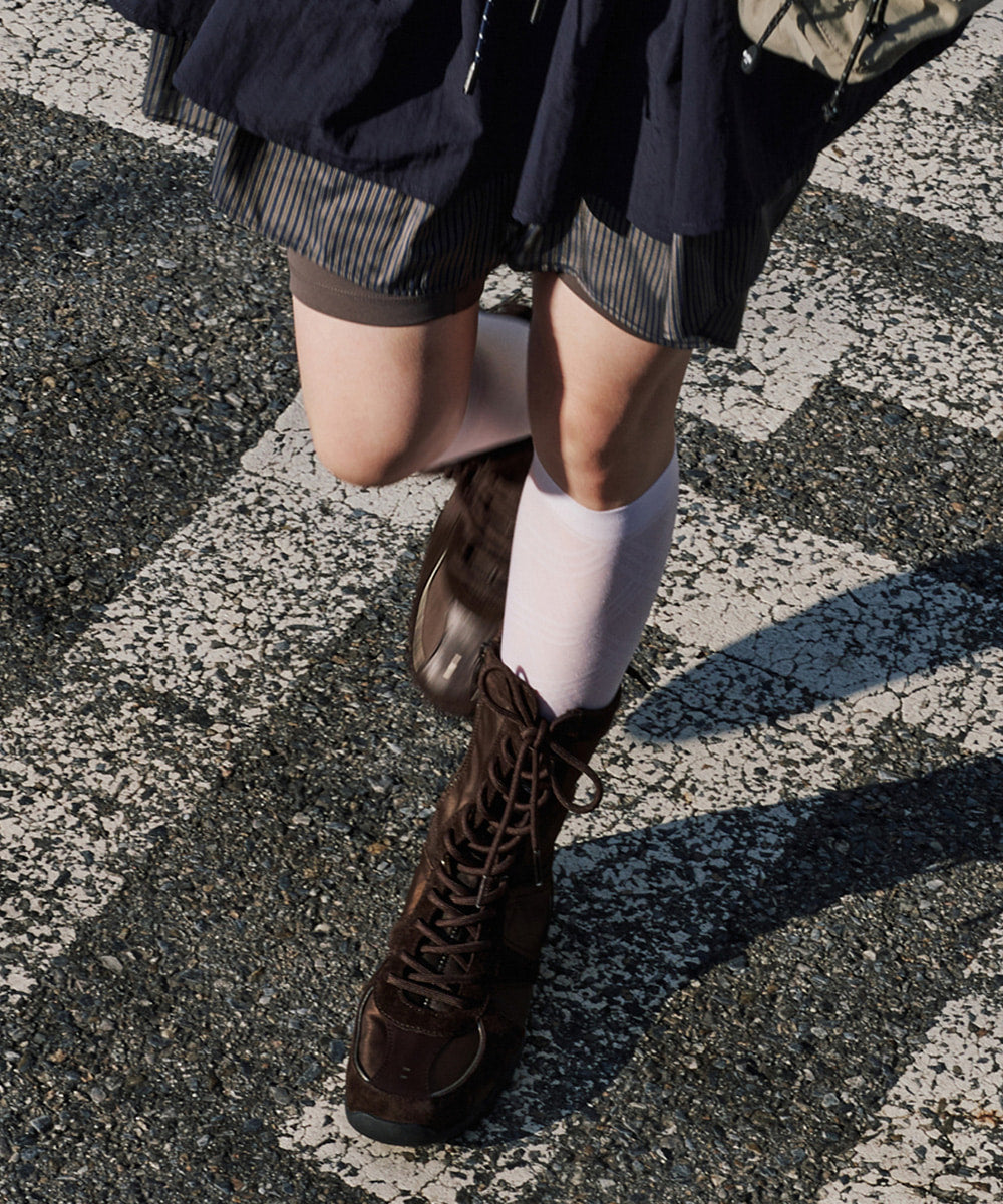 Rockfish Weatherwear NICOLE MIDDLE BOOTS Dark Brown on foot