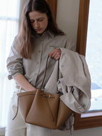 FOLNUA Mini Anthos Bag Almond - Stitch - side profile