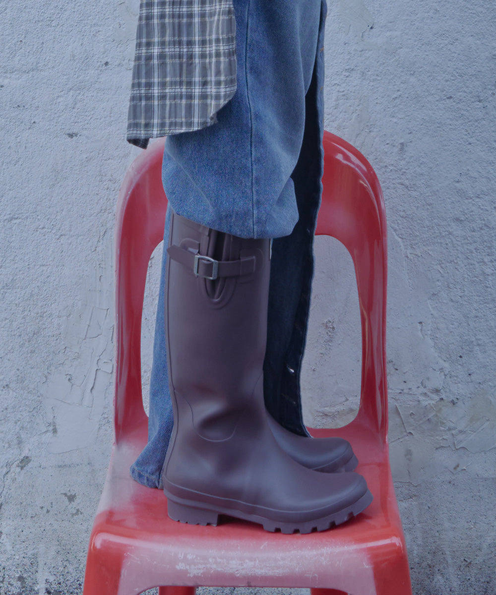 Rockfish Weatherwear ORIGINAL RAIN BOOTS LONG Dark Burgundy on model