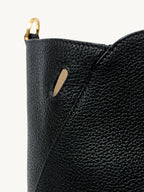 Songmont Large Yore Tote Bag Onyx - side seam and gold ring detail