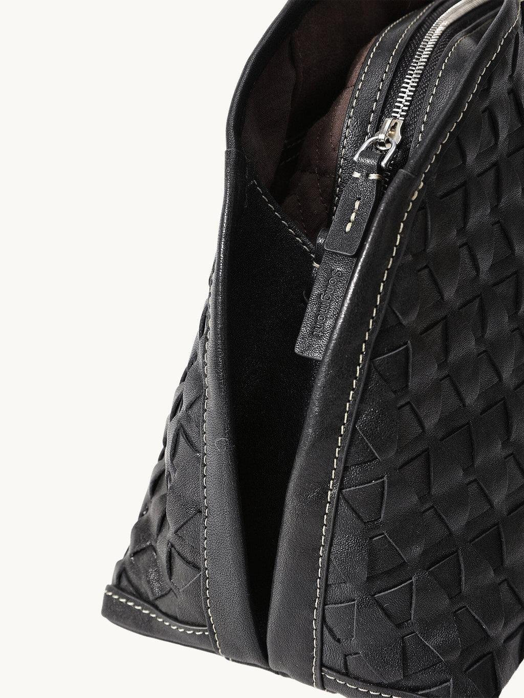 Songmont Lattice Shellseeker Bag Onyx - zip and side detail
