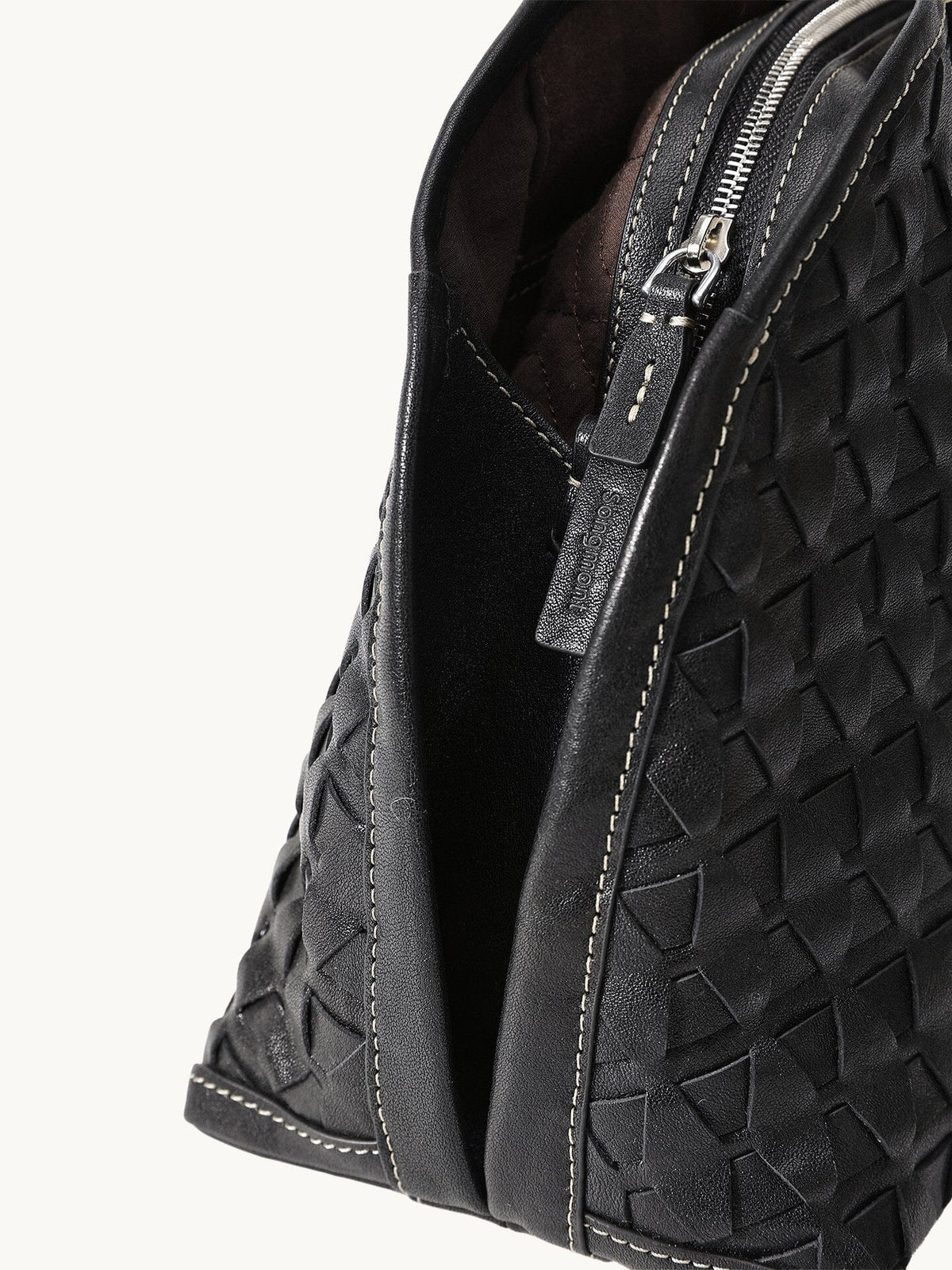 Songmont Lattice Shellseeker Bag Onyx - zip and side detail