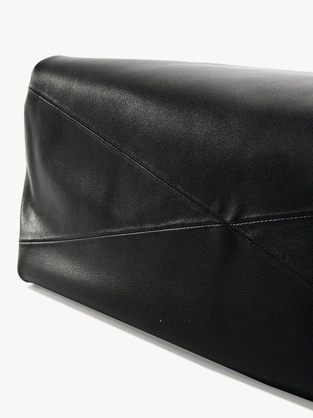 Songmont Medium Gather Bag - Onyx Nappa leather stitched paneling detail
