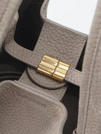 Songmont Medium Song Bag Haze clasp detail