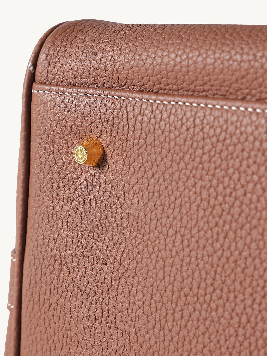 Songmont Medium Yore Duffle Bag Golden Brown - close-up of side stud and stitching