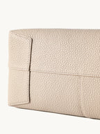 Songmont Medium Yore Shoulder Bag Smoke Grey - base corner close-up