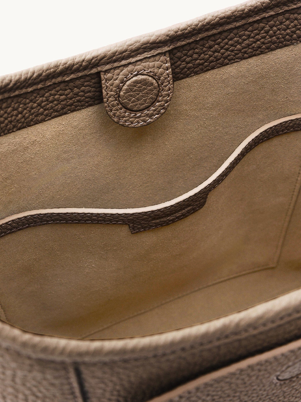 Songmont Medium Yore Shoulder Bag Stone - lining and magnetic snap close-up