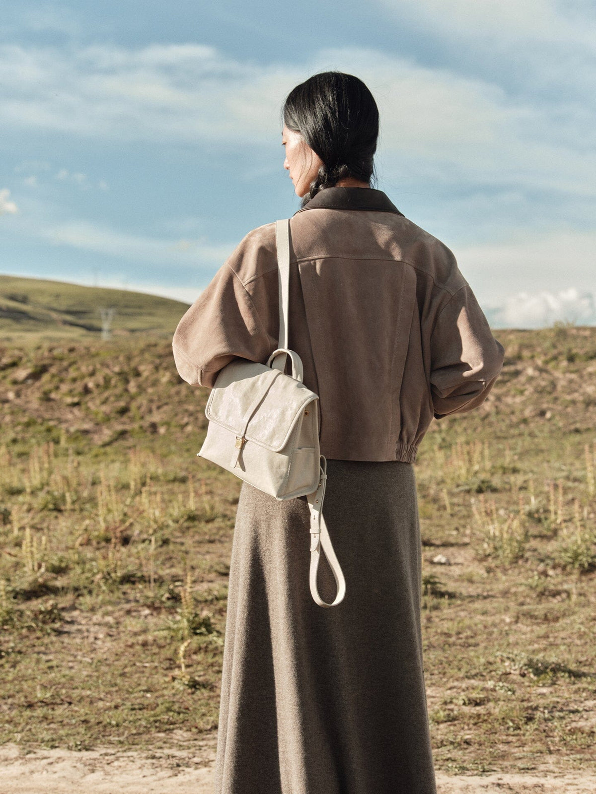 Songmont Mini Shan Backpack Cloud - worn on the back, seen from behind