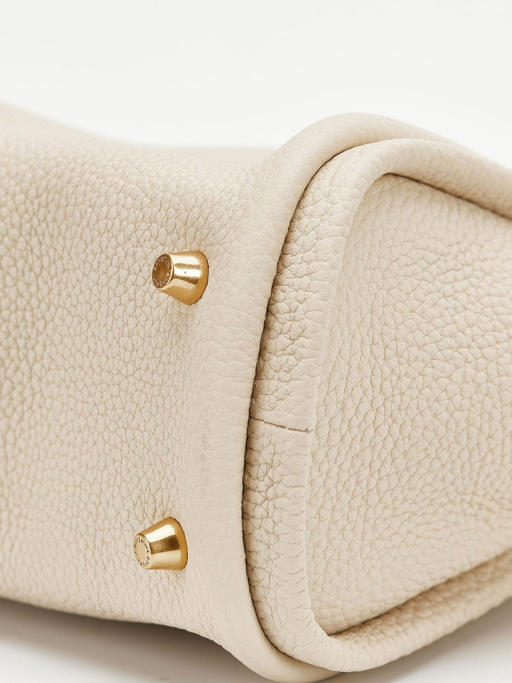 Songmont Mini Song Bag Ivory - base feet detail