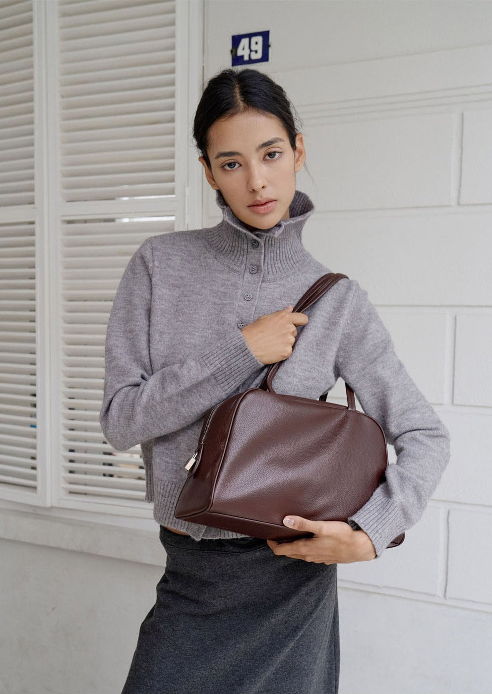 MONOROW Arc Bag - Burgundy styled look 6
