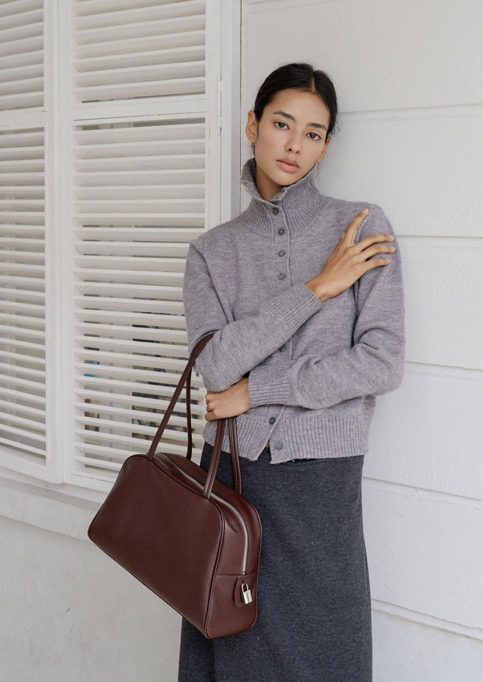 MONOROW Arc Bag - Burgundy styled look 8