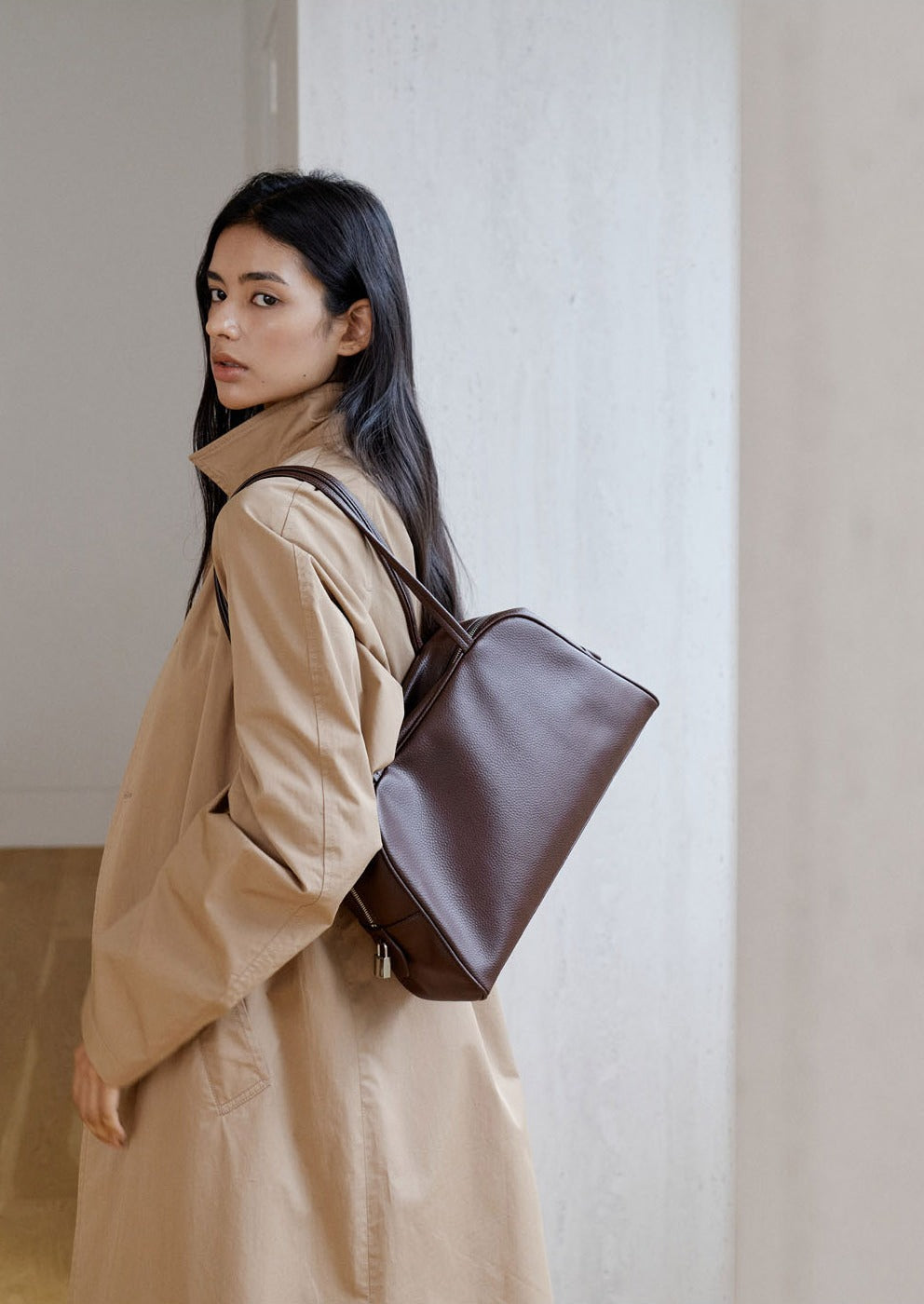 MONOROW Arc Bag - Burgundy styled look 12