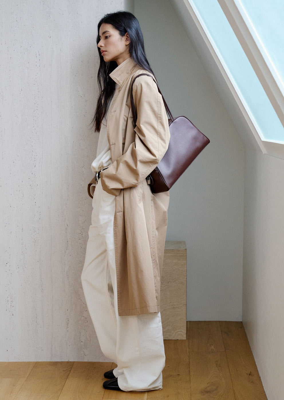 MONOROW Arc Bag - Burgundy styled look 14