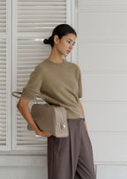 MONOROW Arc Bag - Etoupe styled look 3