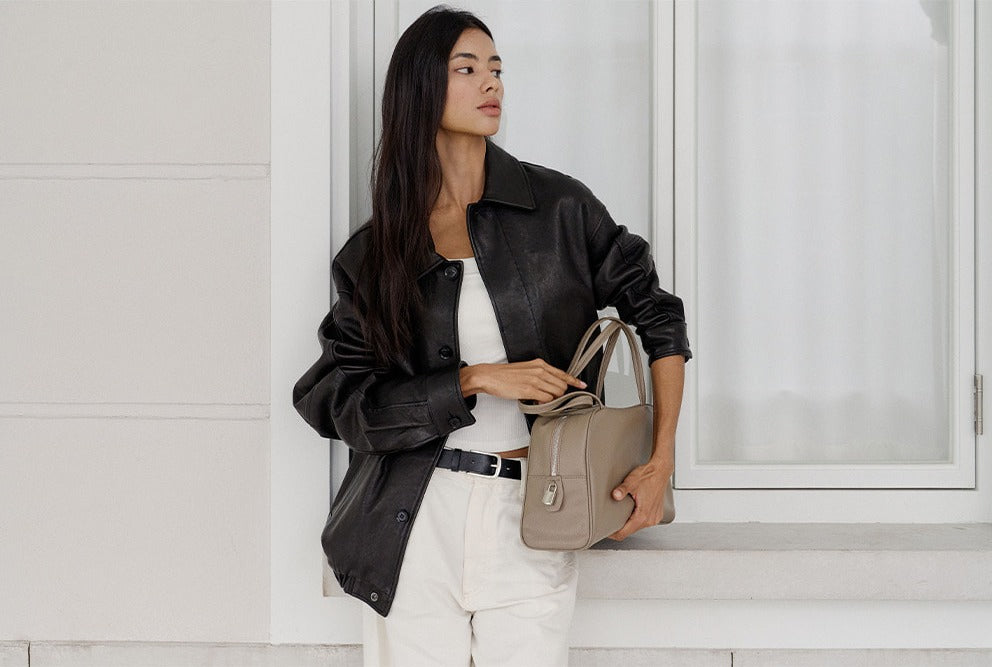 MONOROW Arc Bag - Etoupe styled look 12