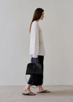 MONOROW Blanc Medium Bag - Black styled look 6