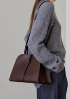 MONOROW Blanc Medium Bag - Burgundy Brown styled look 6